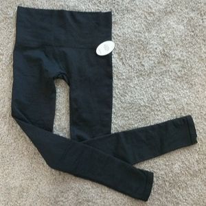 NWT Soma black slimming legging size M